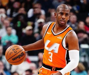 能成吗？薪资专家：湖人在下月能腾出一个名额，可以签下保罗